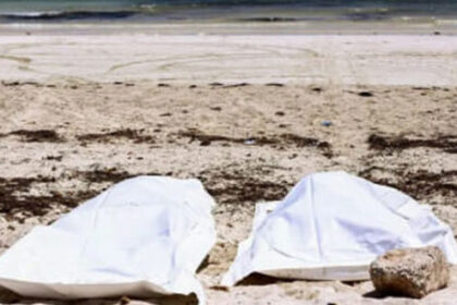 1682455370 migrat 660x330 420x280 - الشروع خلال الساعات القادمة في دفن جثث مهاجرين غير نظاميين من غير التونسيين..