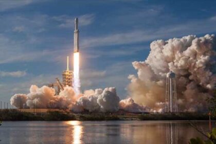 space3 420x280 - “سبيس إكس” ترجئ إطلاق أقوى صاروخ في العالم