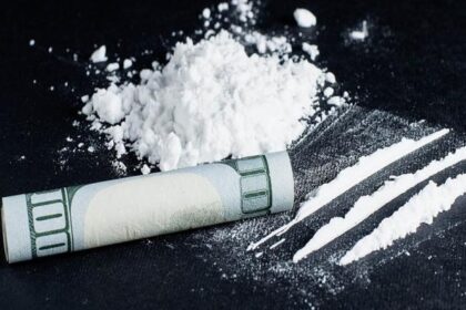 173 233408 europe drugs cocaine 700x400 420x280 - الحرس الوطني: تفكيك شبكة لتهريب الكوكايين من احدى دول أمريكا اللاتينية