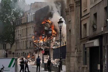 FB IMG 1687367529955 420x280 - انفجار غاز" في باريس.. 16 مصابا منهم 7 بحالة حرجة