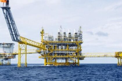 يتكون النفط والغاز الطبيعي 420x280 - تونس فقدت 11% من قدرتها الانتاجية للنفط و13 % للغاز الطبيعي