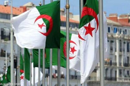 1 1646451 420x280 - الجزائر تمنع عبور الطائرات العسكرية الفرنسية إلى النيجر   
