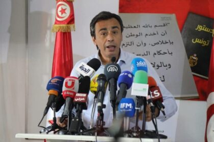 231013 095741 305 420x280 - إنهاء إضراب الجوع: جوهر بن مبارك وزملاؤه المعتقلين يستجيبون للدعوات ويوقفون الإضراب
